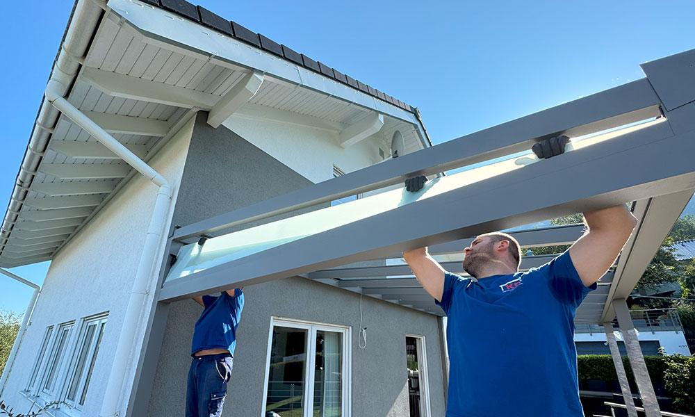 Insteraltion-Terrassenüberdachung Produkt von Zitberg Überdachungen